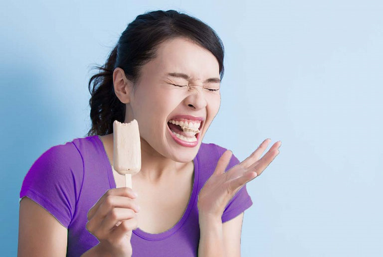 Các triệu chứng khi răng nhạy cảm và cách điều trị hiệu quả