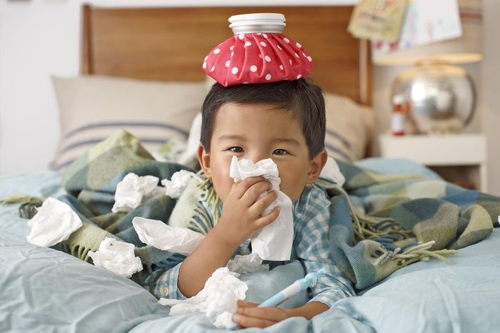 Cách xử trí khi trẻ nhỏ bị cúm tại nhà an toàn